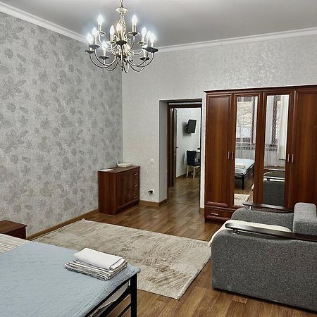Майлина 10 Аэропорт Apartment Turksib Exterior photo